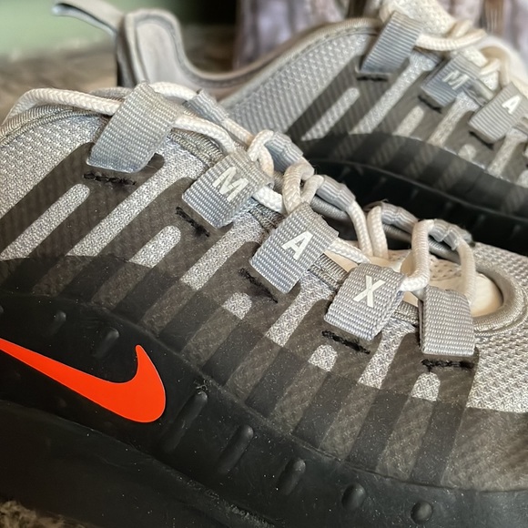 Nike air max sneakers - Picture 6 of 9